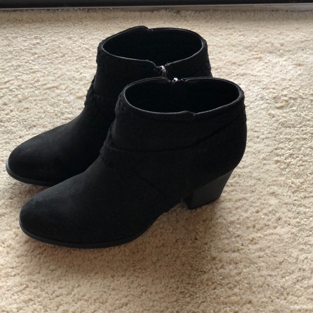 Black booties ~ worn once!!